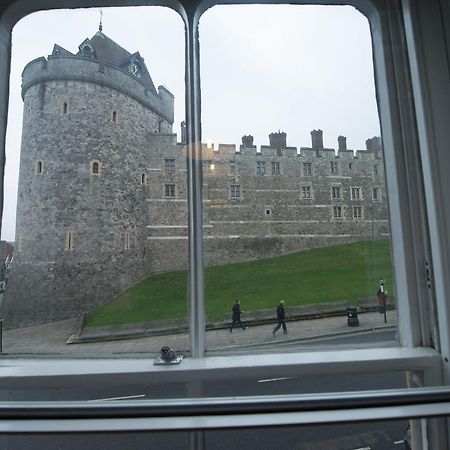 Central Windsor Apartment Facing The Castle Bagian luar foto