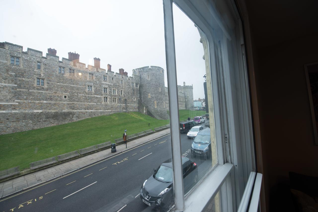 Central Windsor Apartment Facing The Castle Bagian luar foto